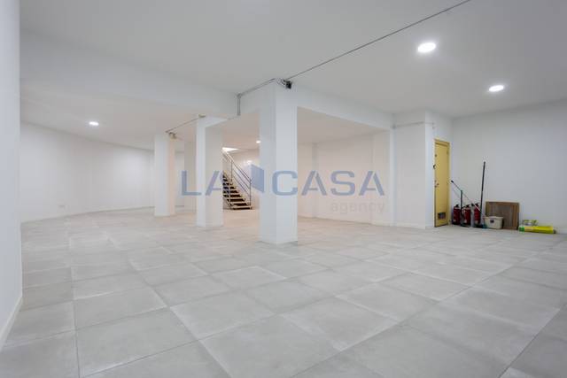 Local comercial en Venta en Carrer de Vallparda en Collblanc
