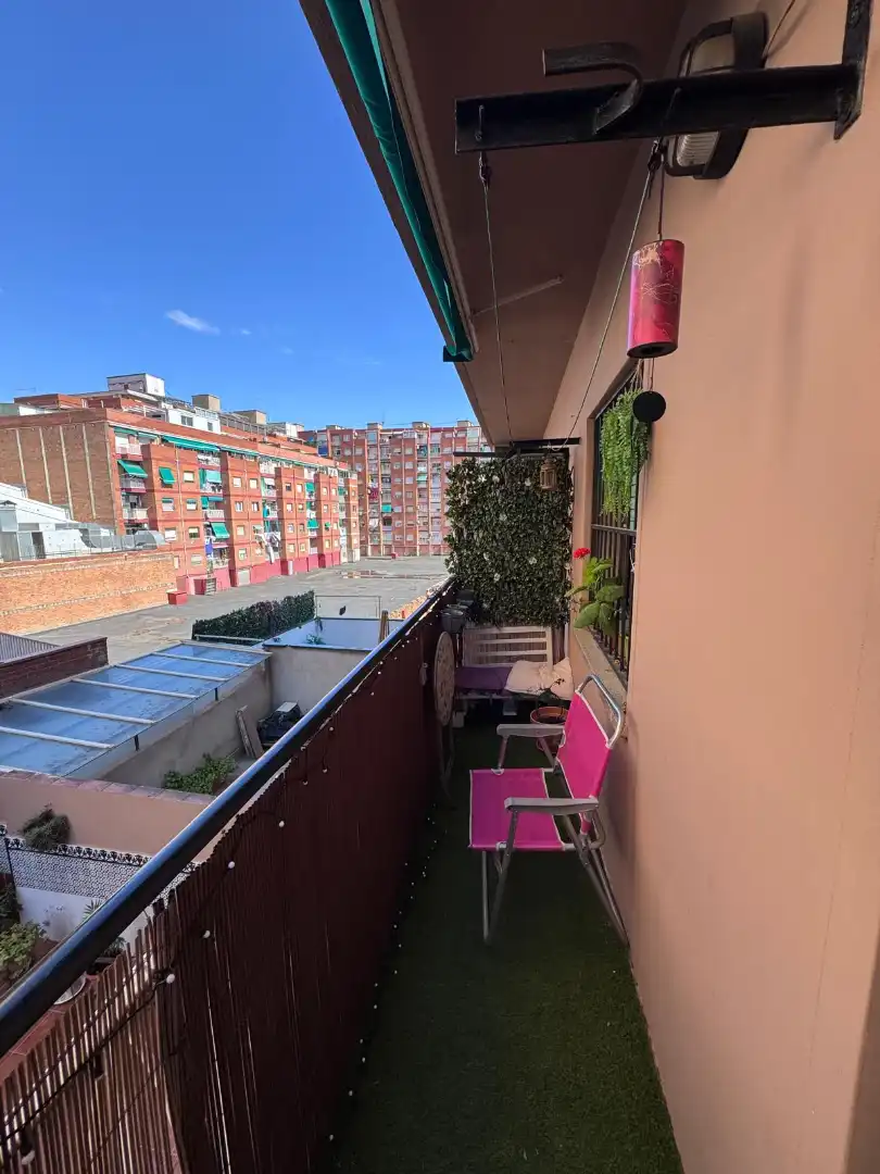 Balcony of Flat for sale in Badalona  with Heating, Furnished and Oven