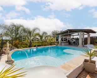 Swimming pool of House or chalet for sale in Pedralba  with Air Conditioner, Heating and Private garden
