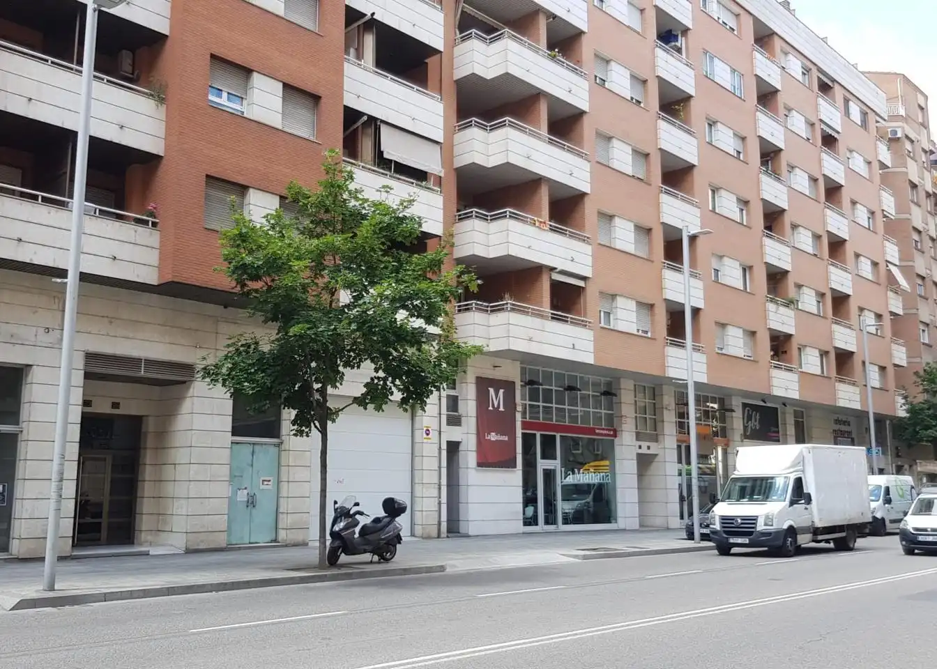 Gewerbefläche zum Verkauf in Carrer Príncep de Viana, imagen 3