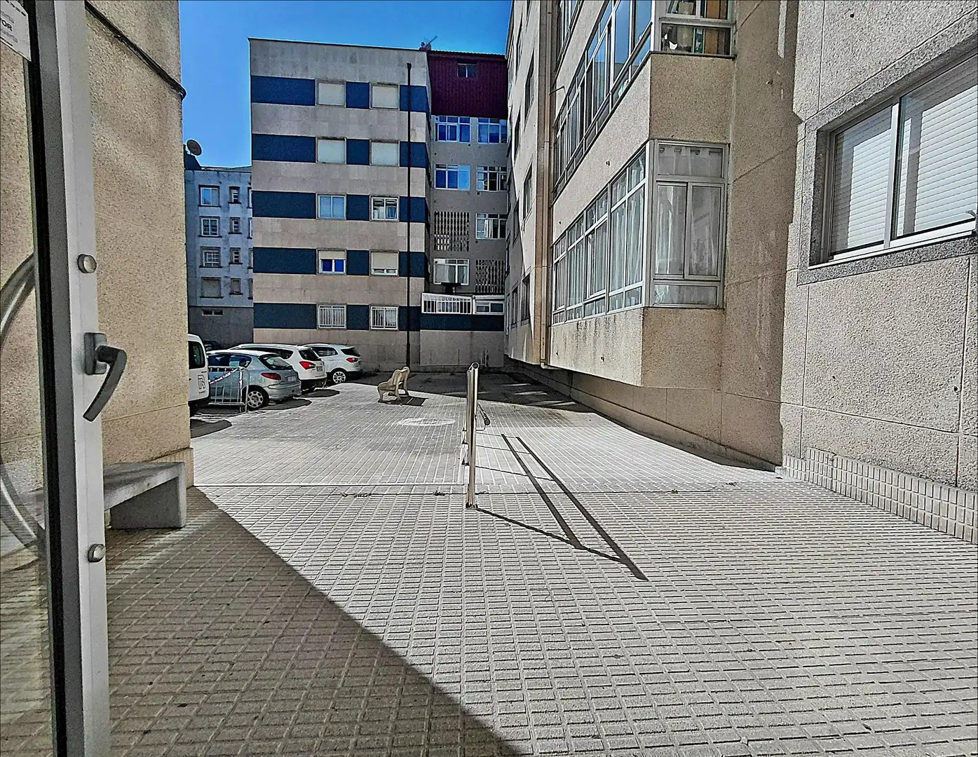 Parking de Piso en venta en Pontevedra Capital  con Calefacción y Trastero