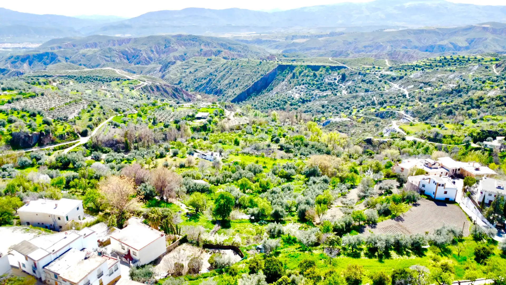 Vista exterior de Casa o xalet en venda en Válor amb Aire condicionat, Calefacció i Terrassa