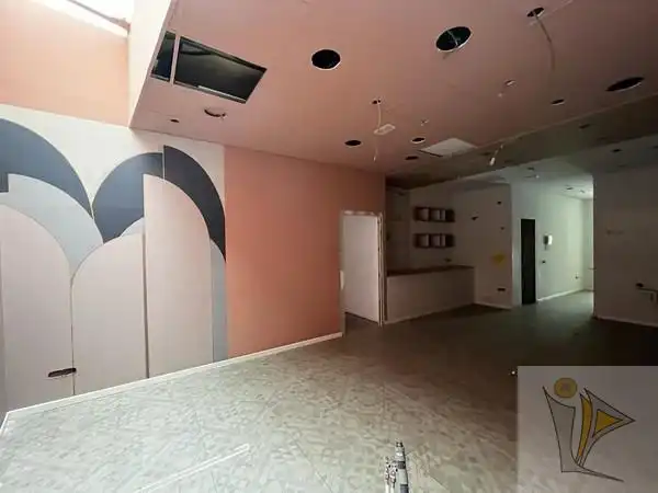 Business premises for sale in CL MADRID