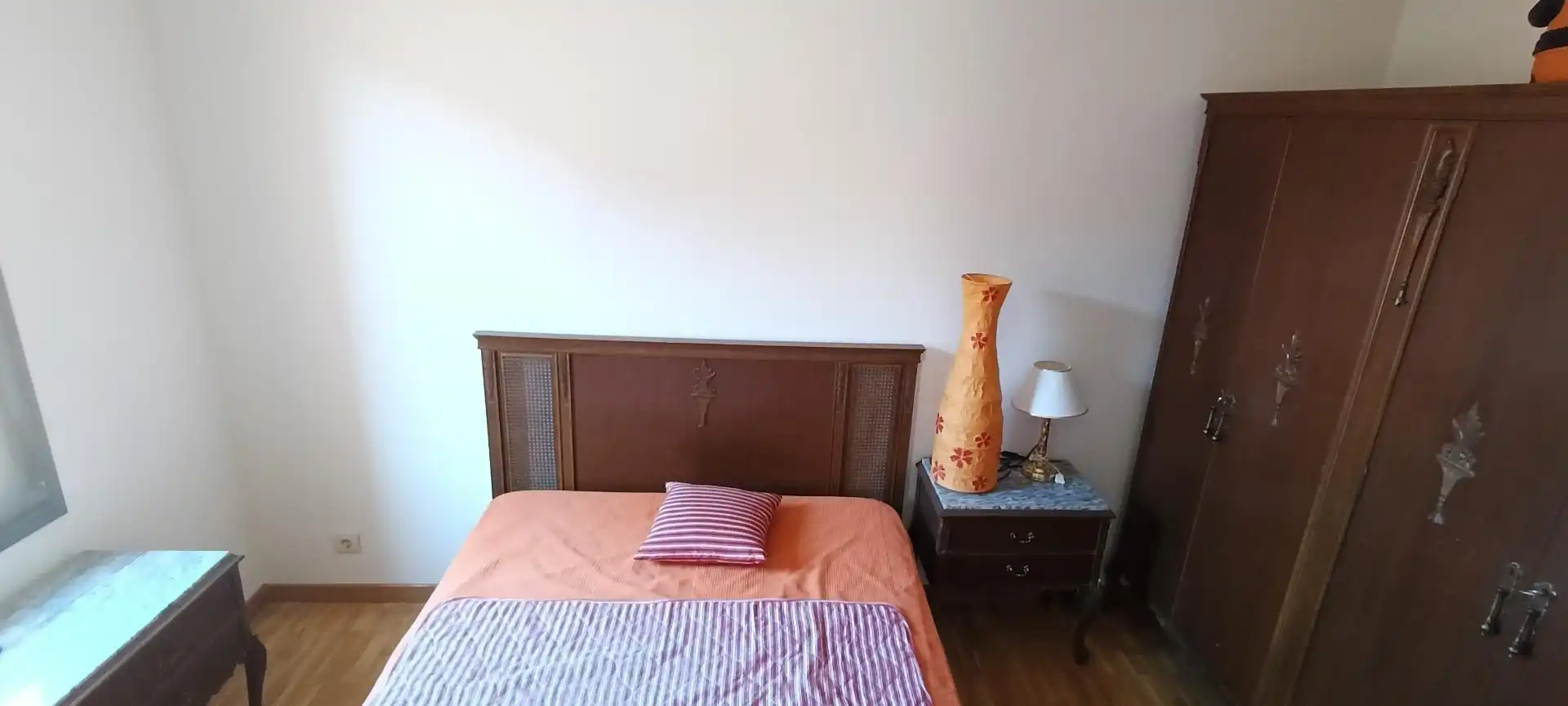 Schlafzimmer von Einfamilien-Reihenhaus zum Verkauf in Cogollos mit Heizung und Privatgarten