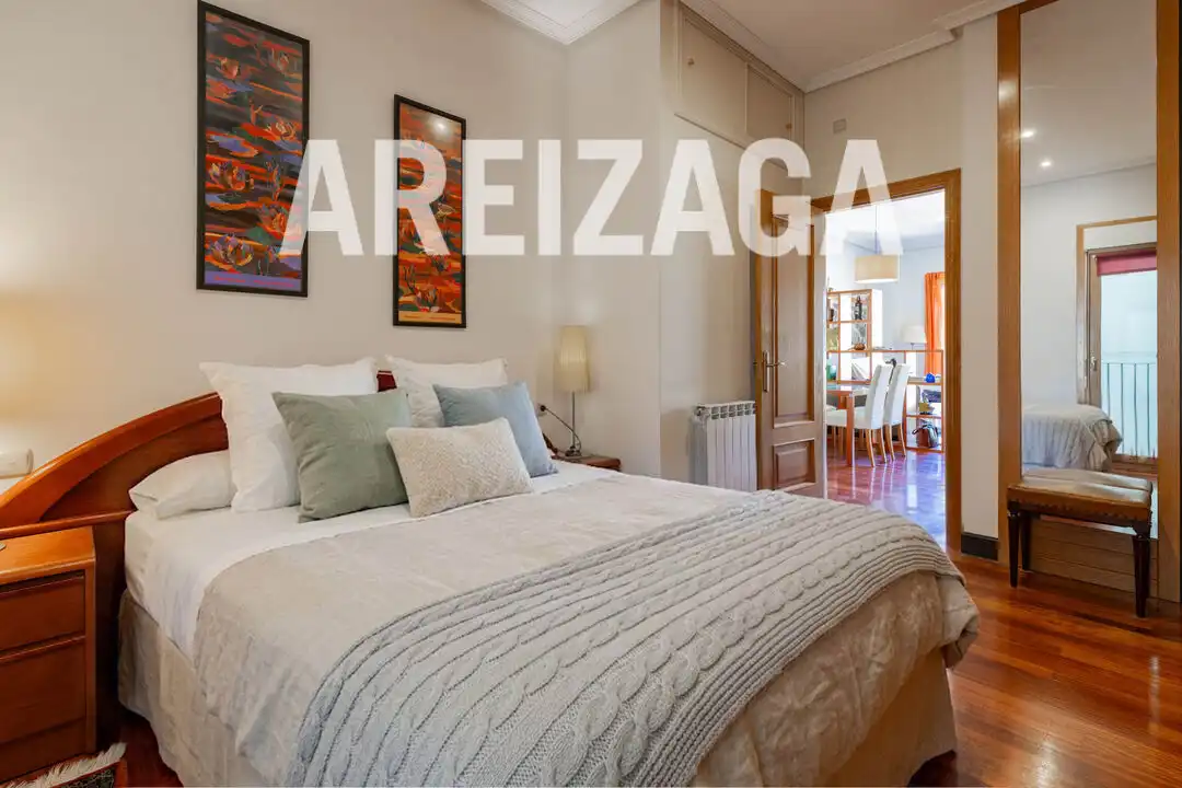 Habitación de Piso en venta en Donostia - San Sebastián  con Calefacción, Amueblado y Balcón