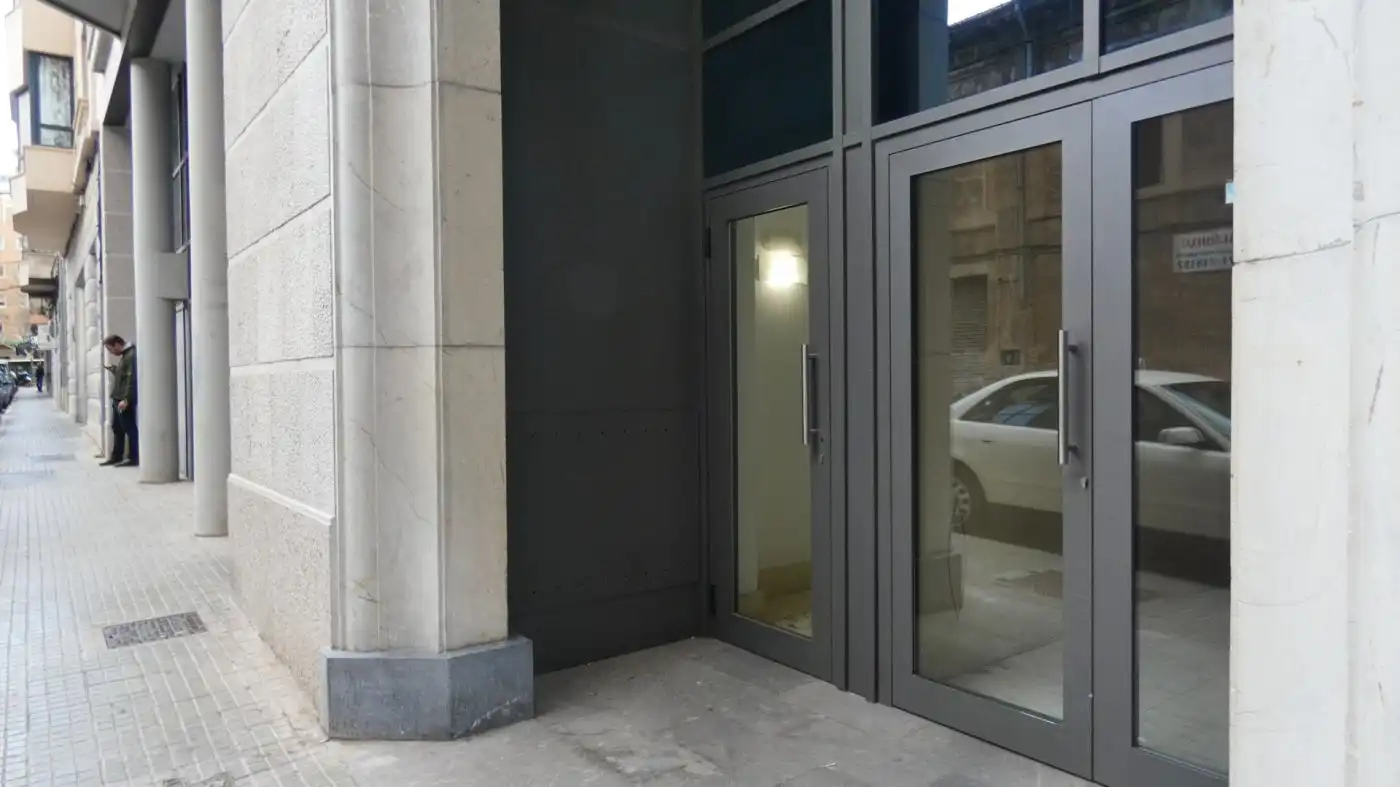 Garage for rent in Calle de Francesc de Borja Moll, 18, Plaça dels Patins