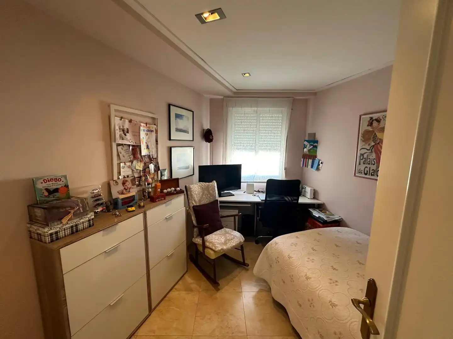 Habitación de Casa adosada en venta en Novelda con Aire acondicionado, Terraza y Trastero