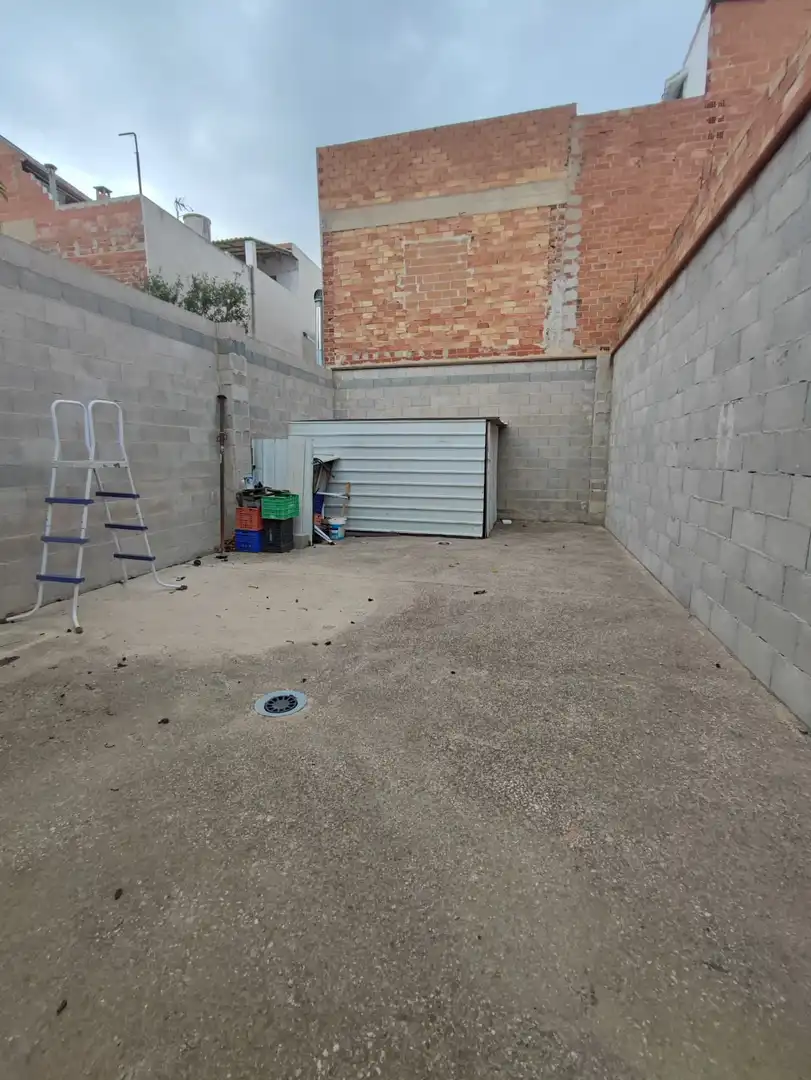 Aparcament de Local en venda en Polinyà de Xúquer amb Aire condicionat i Terrassa