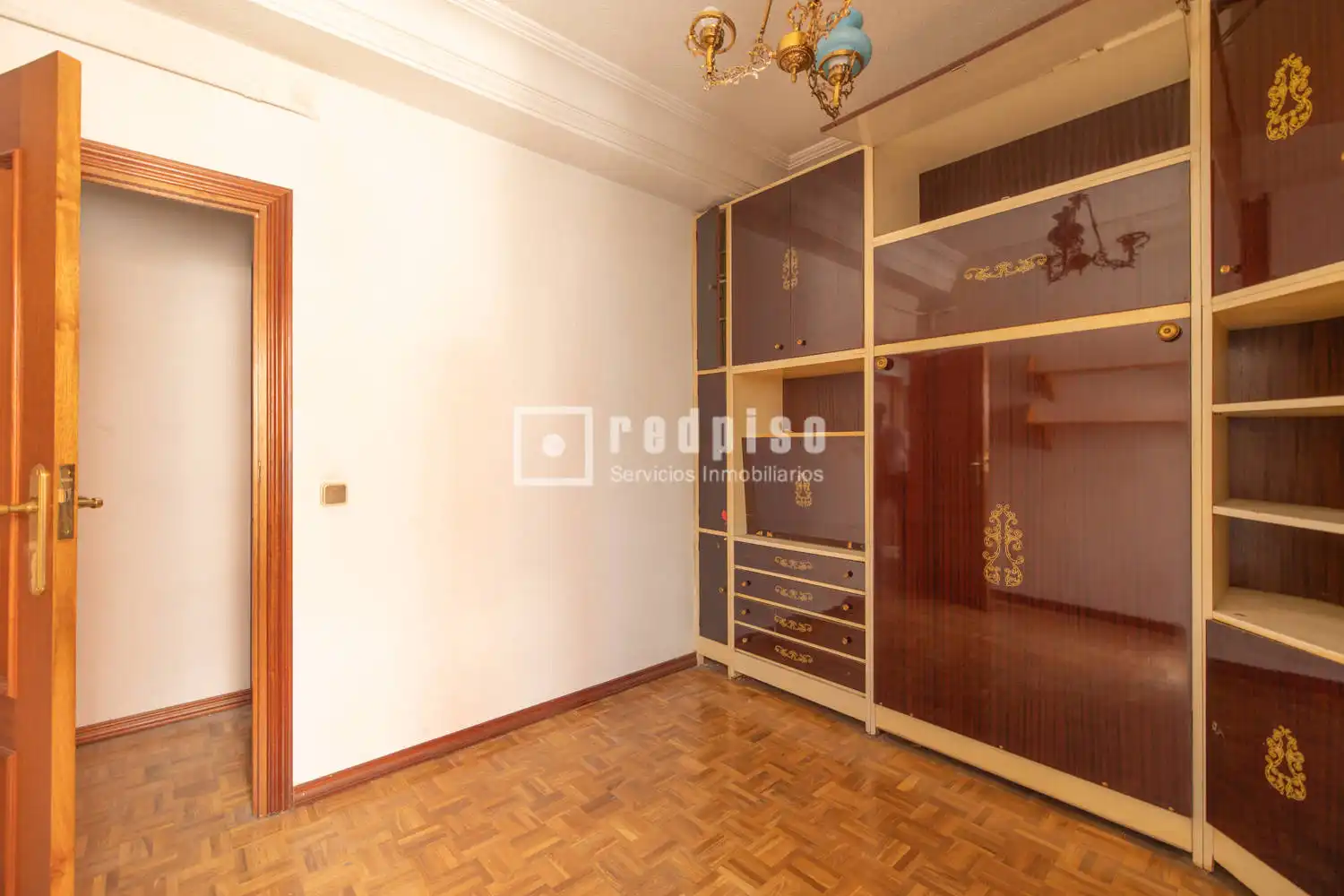 Habitación de Piso en venta en Madrid con Calefacción, Parquet y Terraza