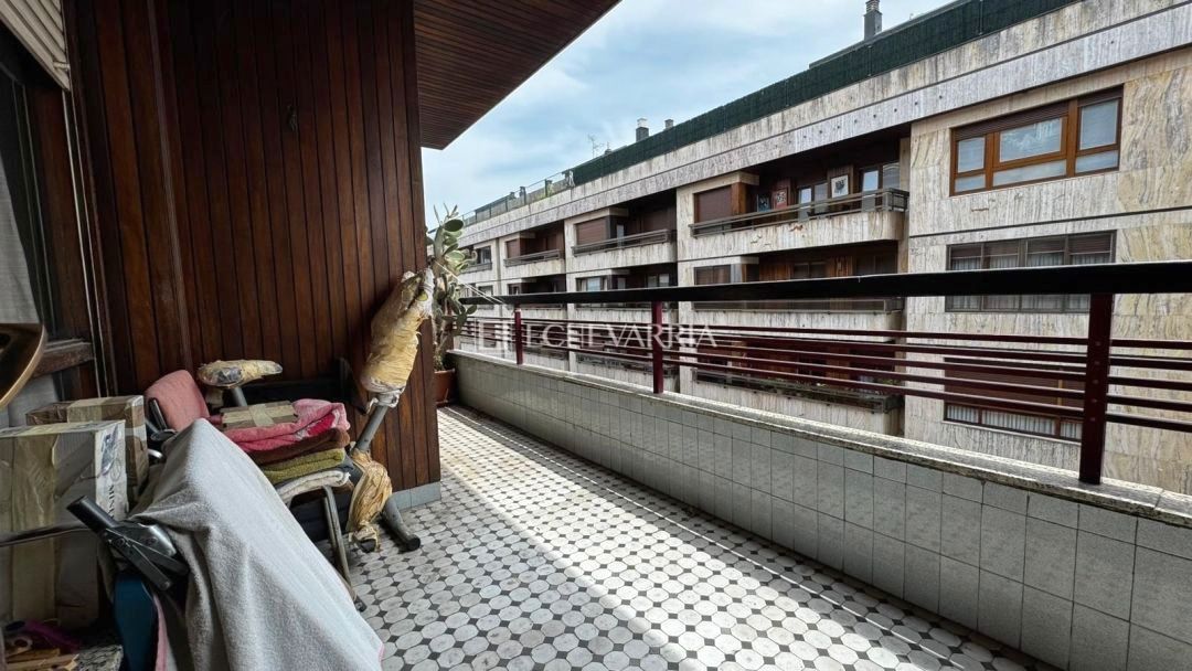 Vista exterior de Piso en venta en Getxo  con Terraza