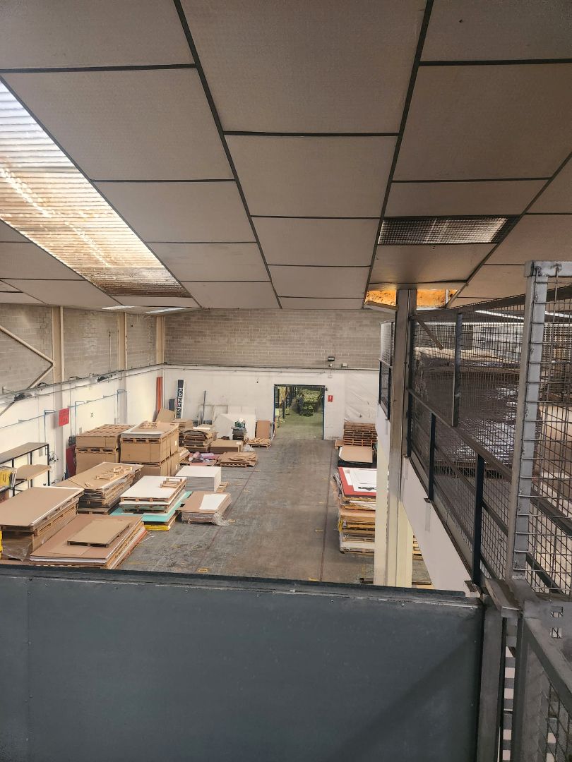 Nau industrial de lloguer en Viladecans