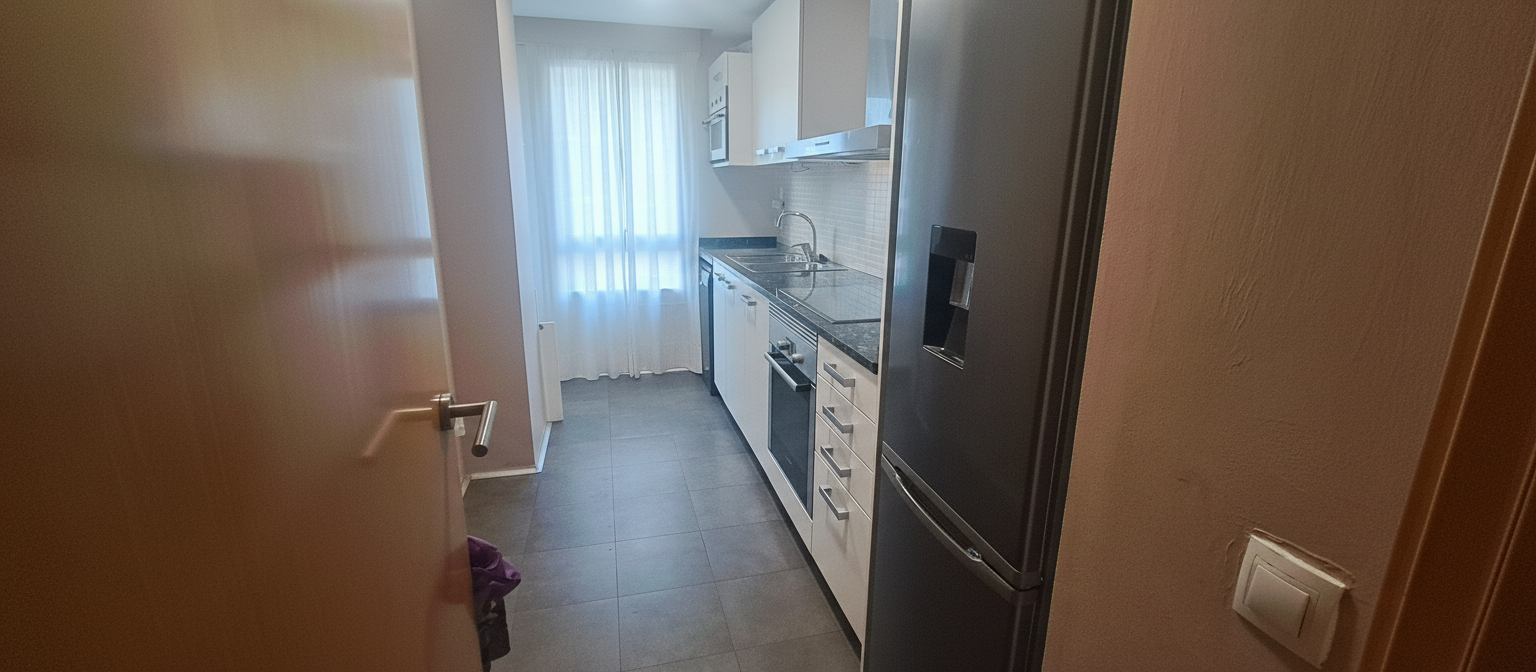 Cuina de Pis en venda en Barberà del Vallès amb Aire condicionat i Calefacció