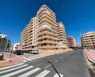 Vista exterior de Apartament en venda en Torrevieja amb Aire condicionat, Calefacció i Terrassa