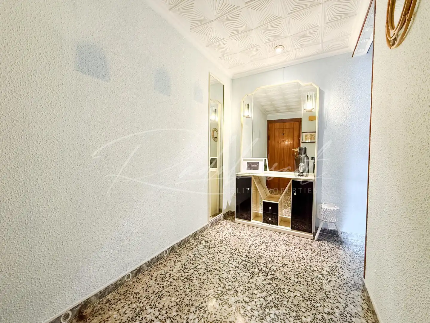 Flat for sale in Centre