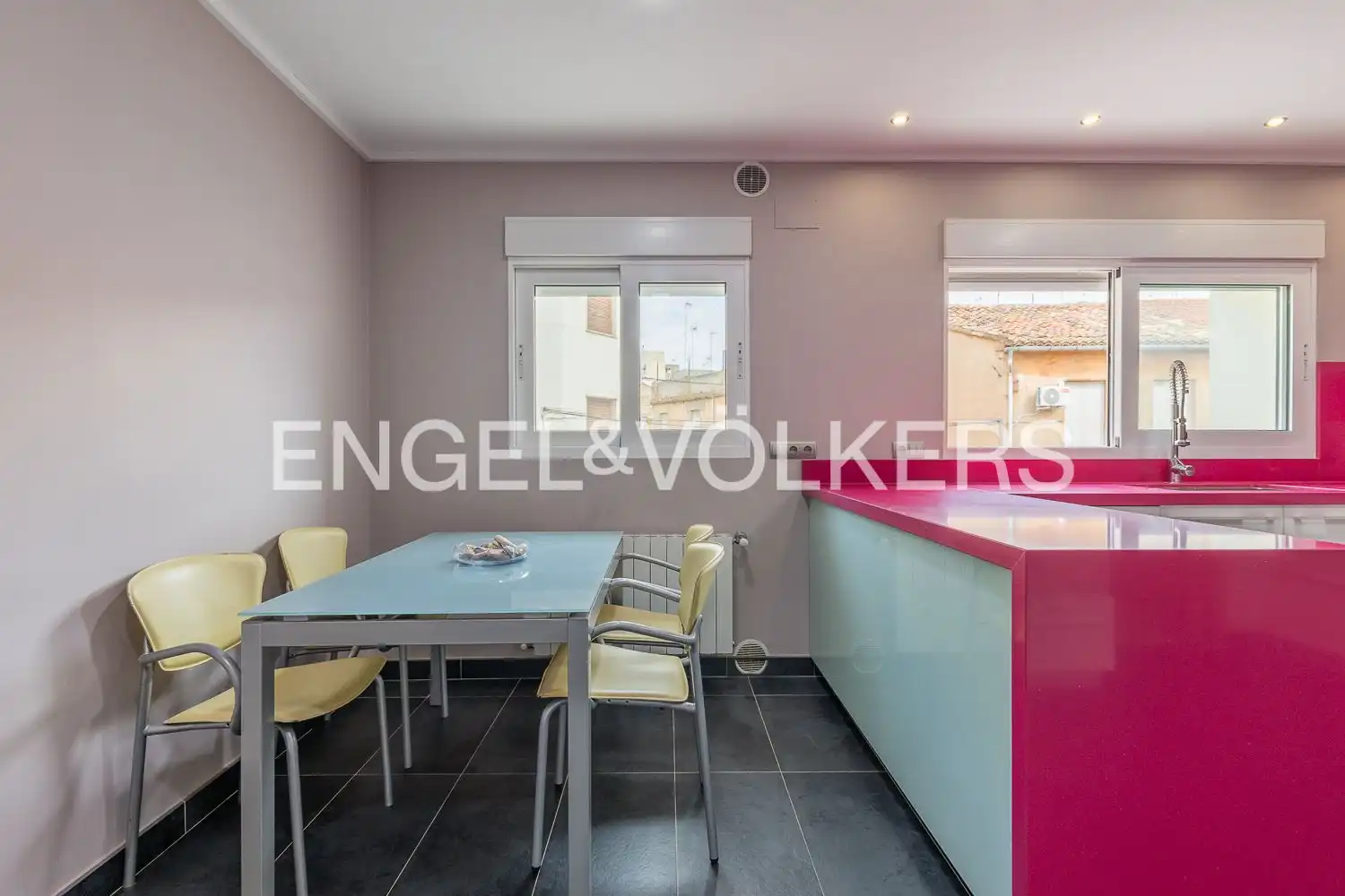 Cocina de Casa adosada en venta en Carcaixent con Aire acondicionado, Calefacción y Terraza