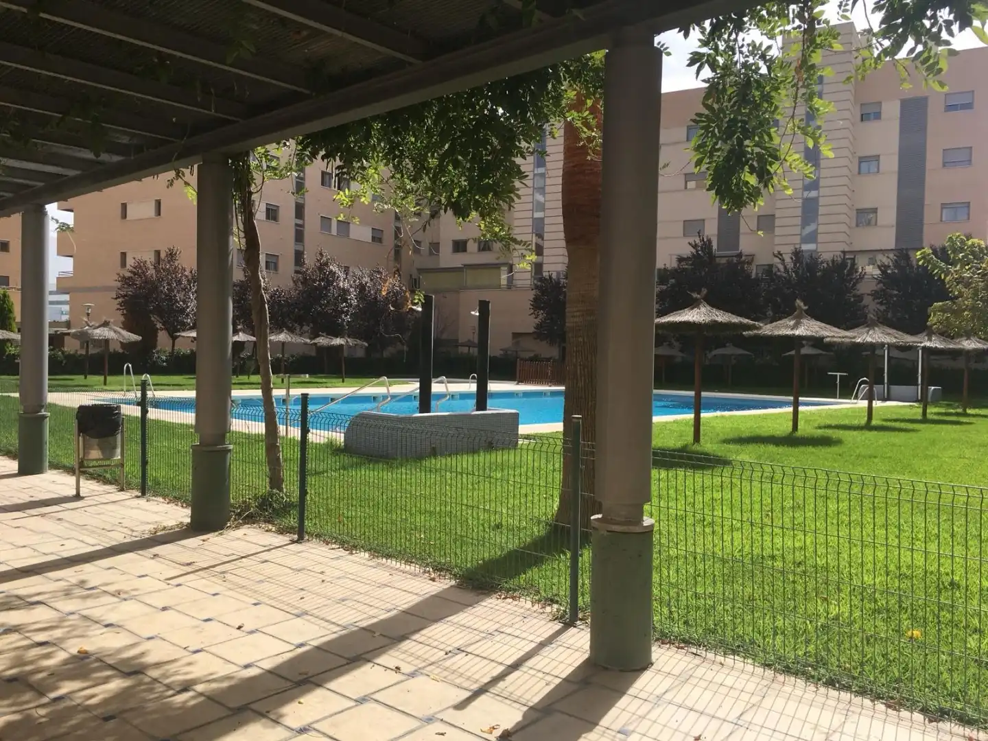 Pis amb piscina de lloguer a Avenida de la Ilustración 83, imagen 11