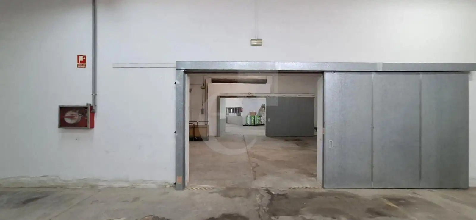 Industrial buildings for sale in Valencia
