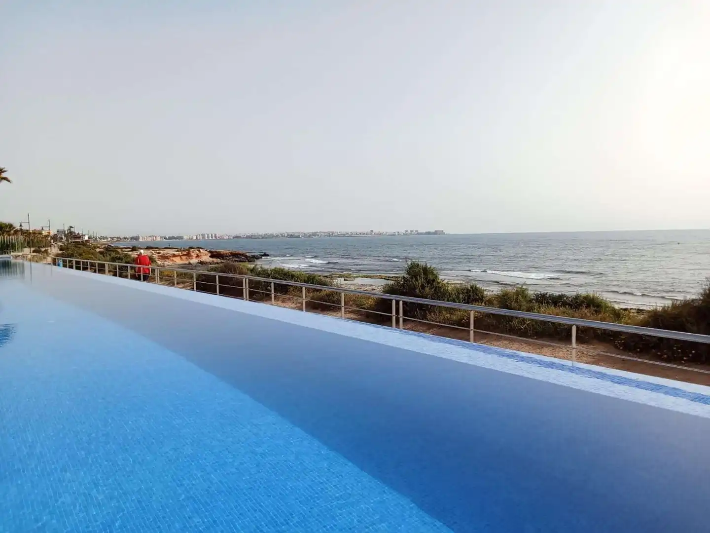 Piscina de Apartament en venda en Torrevieja amb Aire condicionat, Calefacció i Terrassa