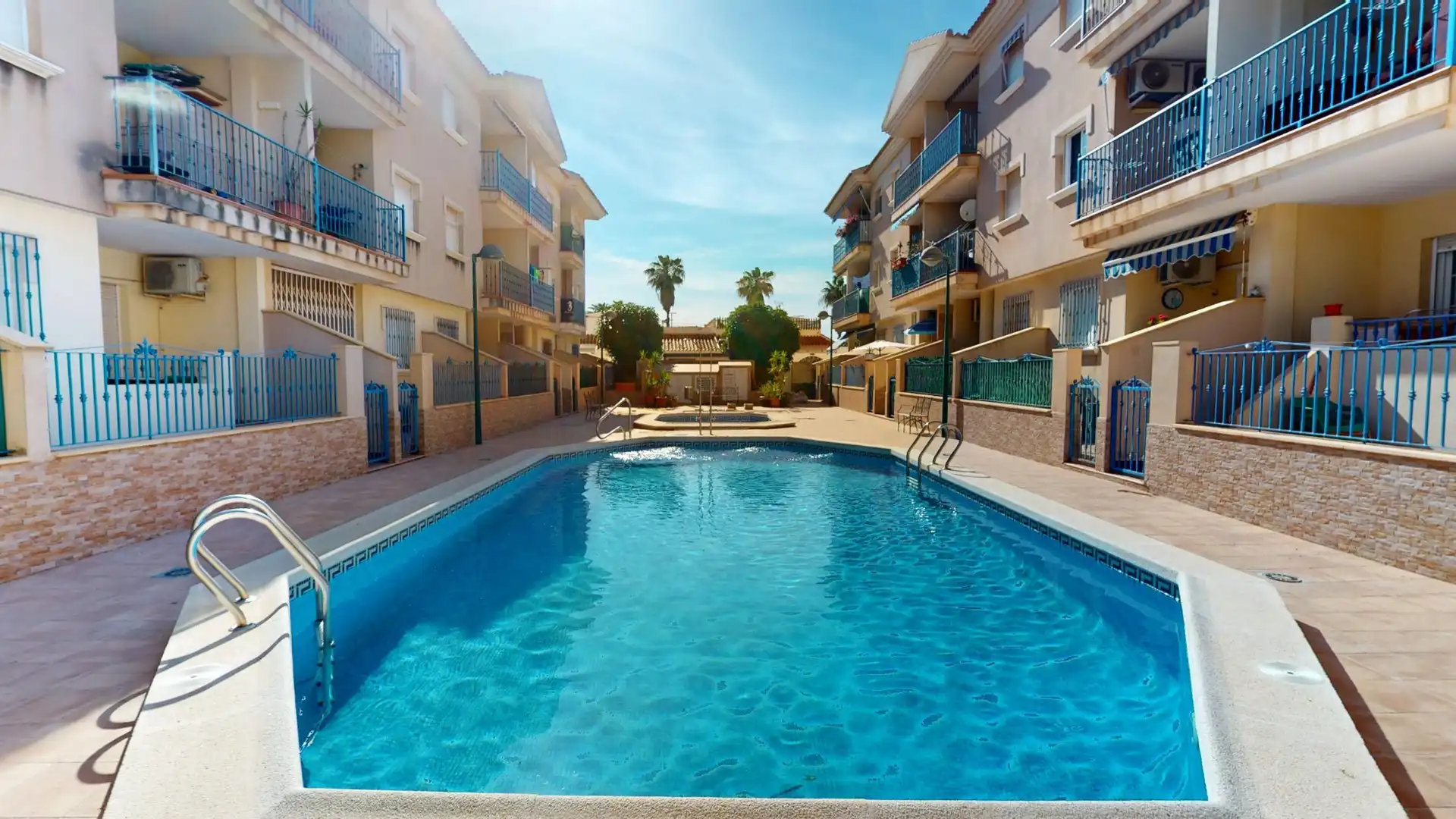 Piscina de Planta baja en venta en Los Alcázares con Terraza, Piscina y Balcón