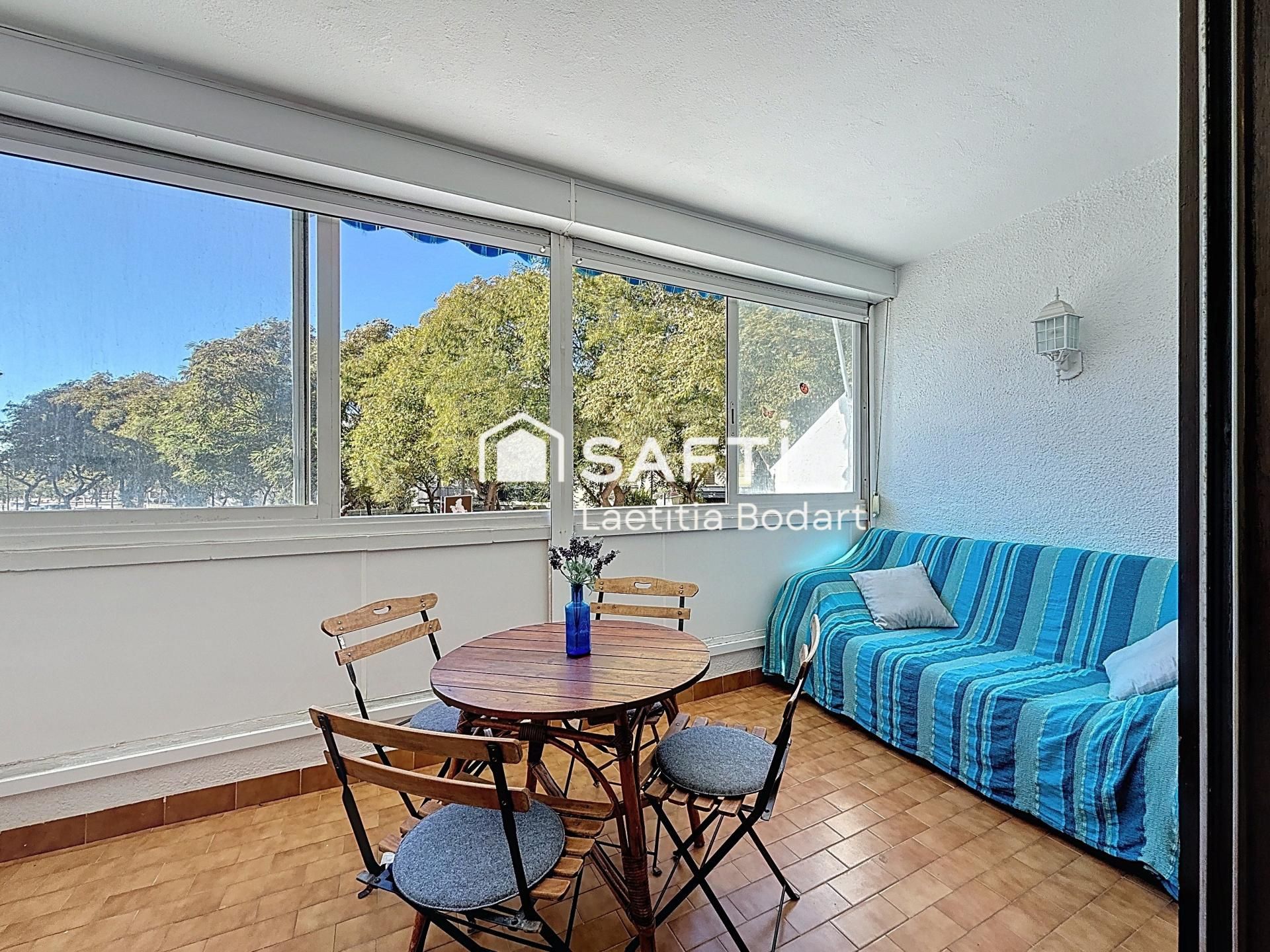 Dormitori de Apartament en venda en Roses amb Aire condicionat, Calefacció i Terrassa