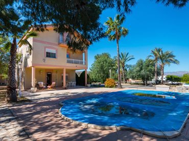 Villa con balcone in vendita a Calle Lugo