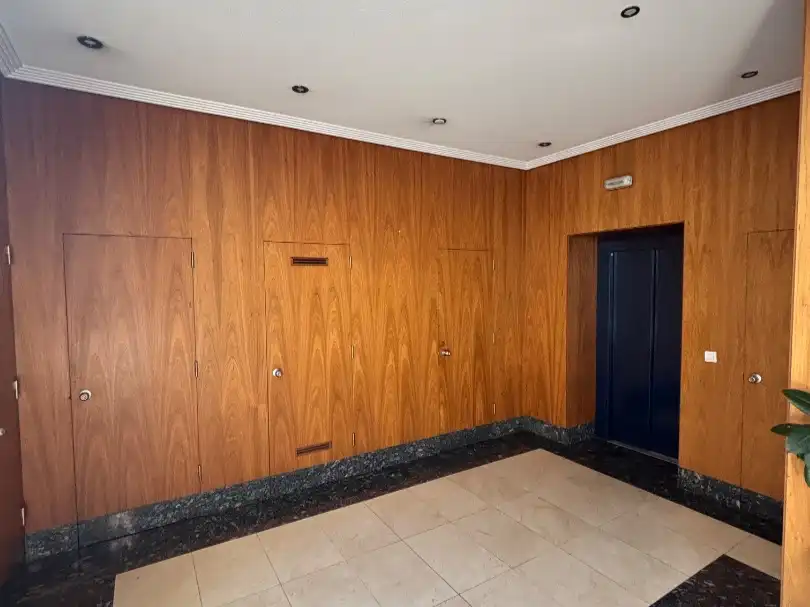 Pis de lloguer en Ponferrada amb Calefacció, Parquet i Traster