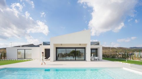 Six Seconds Properties te ofrece una villa mediterránea de obra nueva, totalmentenbspindependiente en la exclusiva urbanización de
