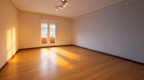 Photo 5 of Flat for rent in Calle Lealtad, Centro - Ayuntamiento, Santander