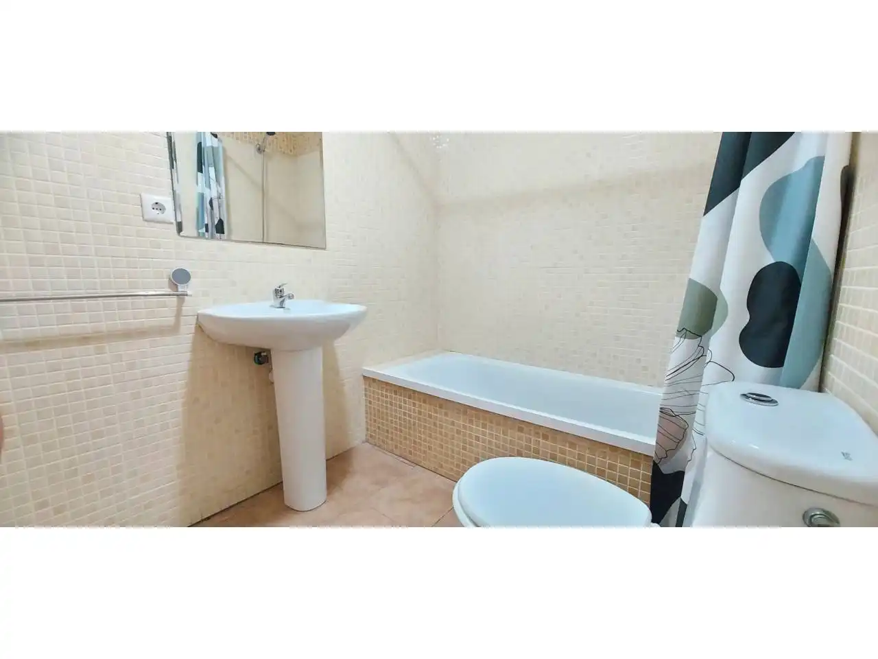 Baño de Casa adosada de alquiler en Aljaraque con Terraza y Amueblado