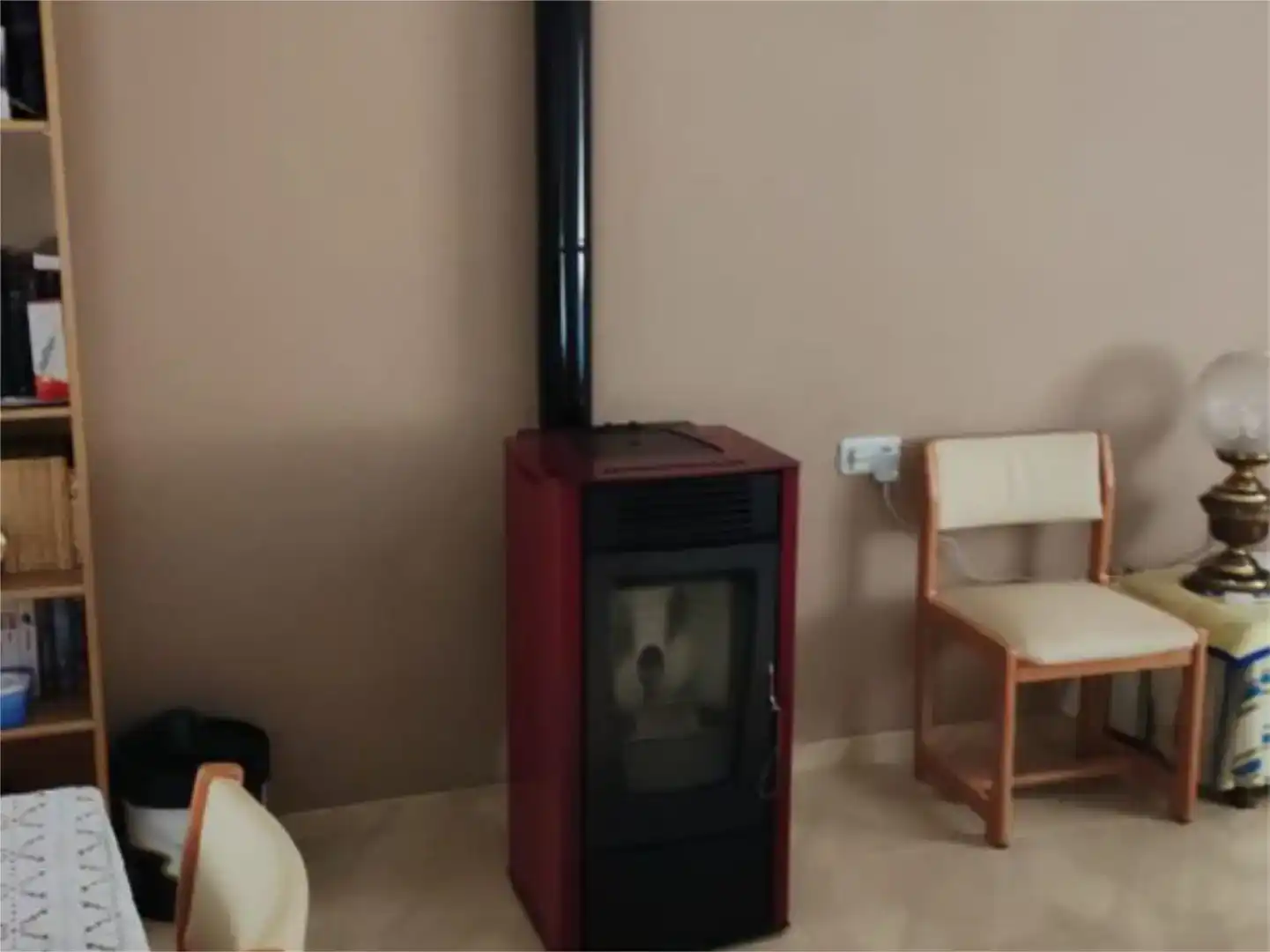 Sala d'estar de Casa adosada en venda en El Herrumblar  amb Aire condicionat, Traster i Moblat