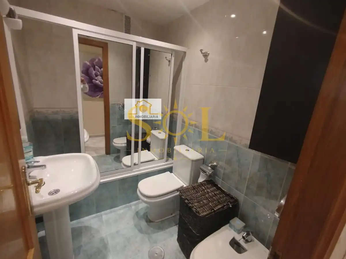 Baño de Piso en venta en Ponferrada con Calefacción, Parquet y Trastero