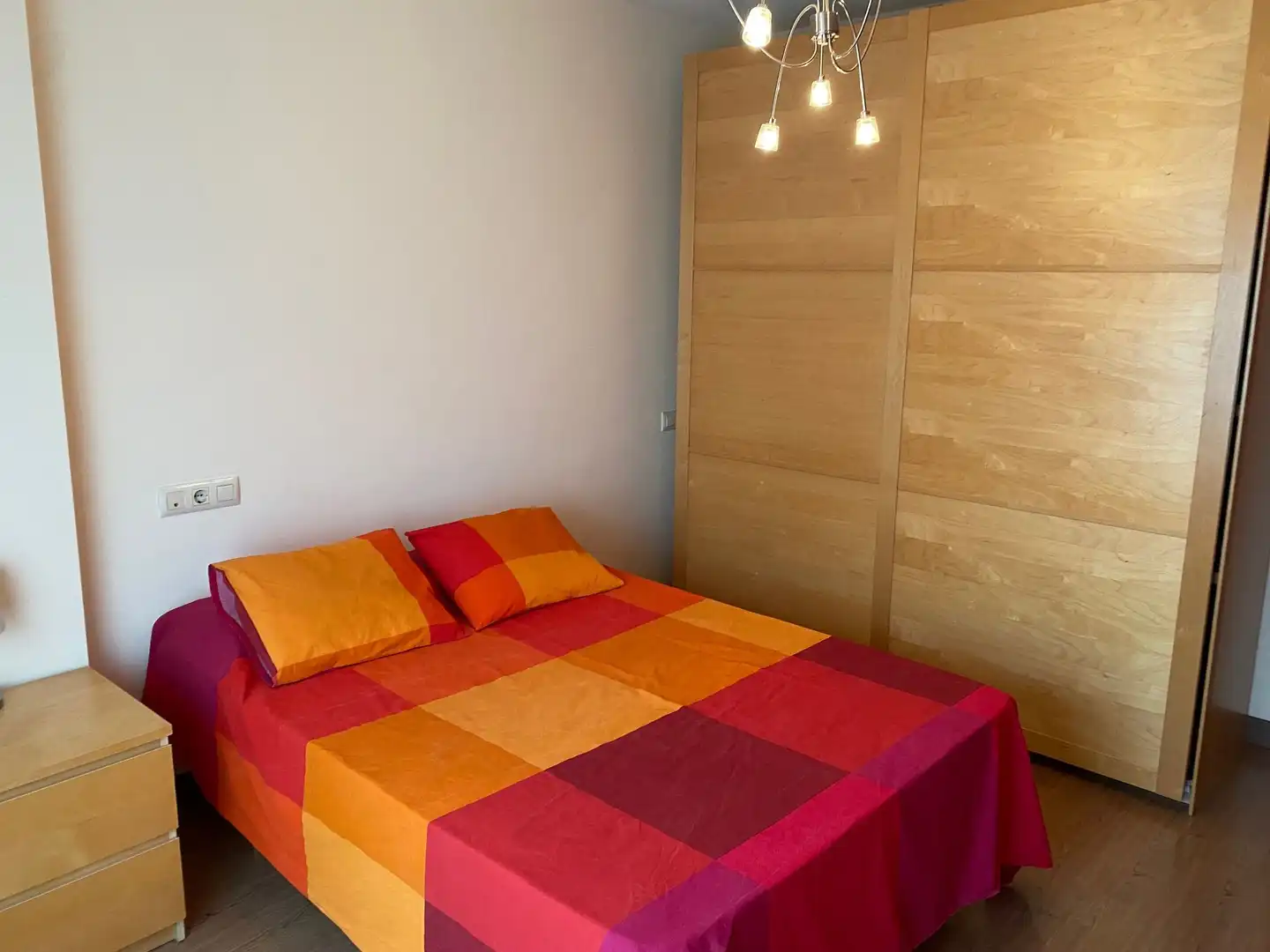 Habitación de Piso en venta en Castuera con Aire acondicionado, Amueblado y Balcón