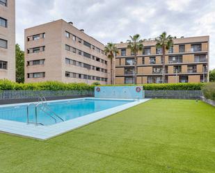 Piscina de Pis en venda en Sant Cugat del Vallès amb Aire condicionat, Calefacció i Parquet