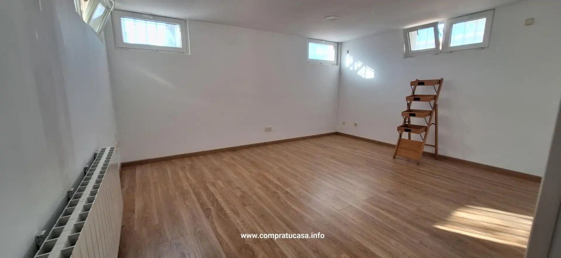 Casa adosada en venta en Calle MISTRAL, Encinillas