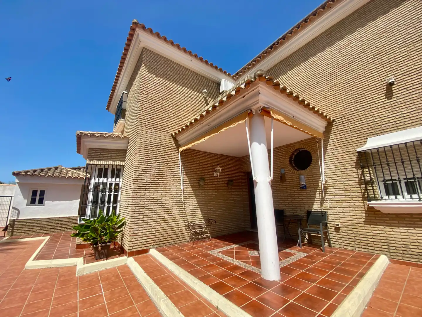 Vista exterior de Casa o chalet en venta en El Puerto de Santa María con Calefacción, Jardín privado y Piscina