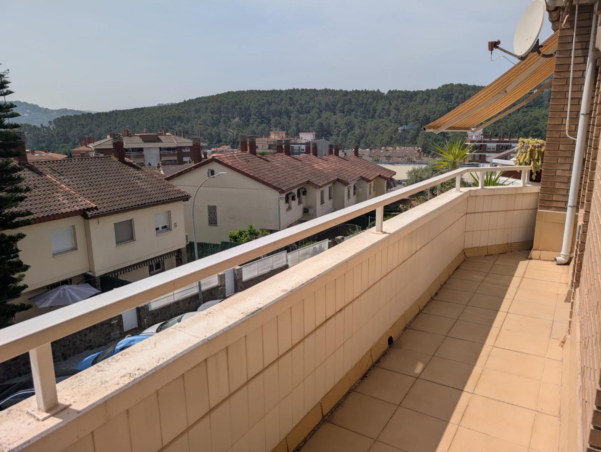 Terrassa de Casa adosada en venda en La Palma de Cervelló amb Calefacció, Forn i Alarma