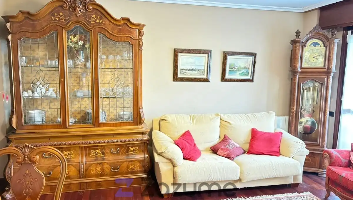 Sala de estar de Dúplex de alquiler en Noja con Jardín privado, Terraza y Piscina