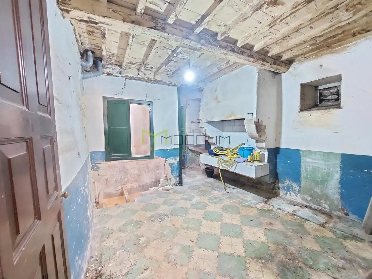 Cuina de Casa o xalet en venda en Santiago de Compostela  amb Calefacció i Jardí privat