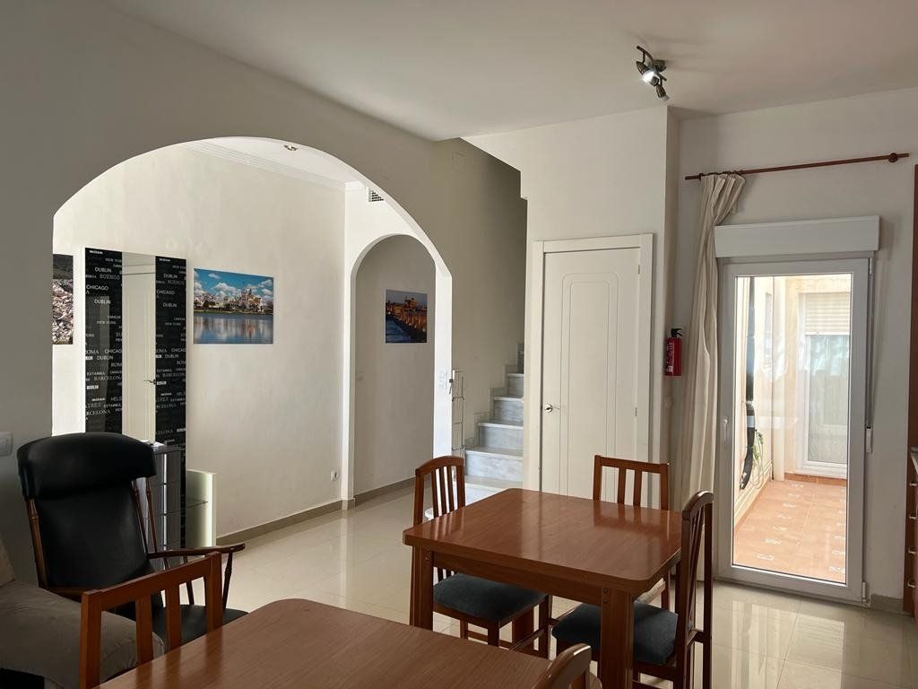Menjador de Casa o xalet en venda en Roquetas de Mar amb Aire condicionat i Terrassa