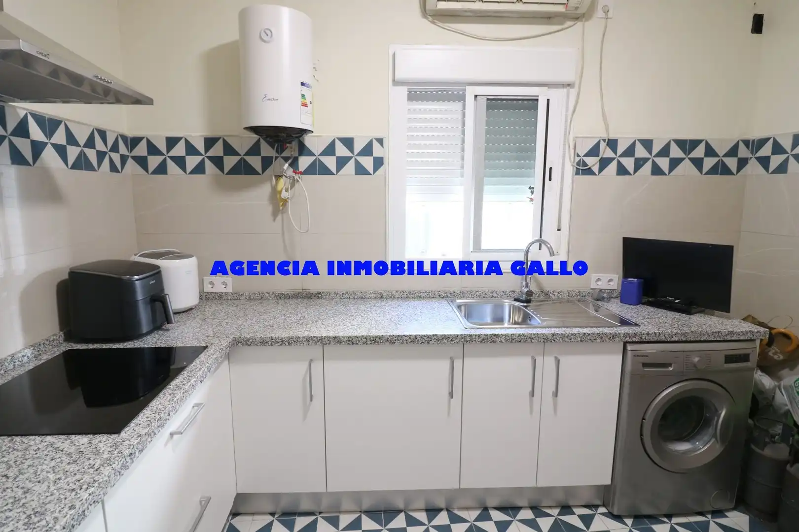 Cocina de Casa adosada en venta en Sevilla