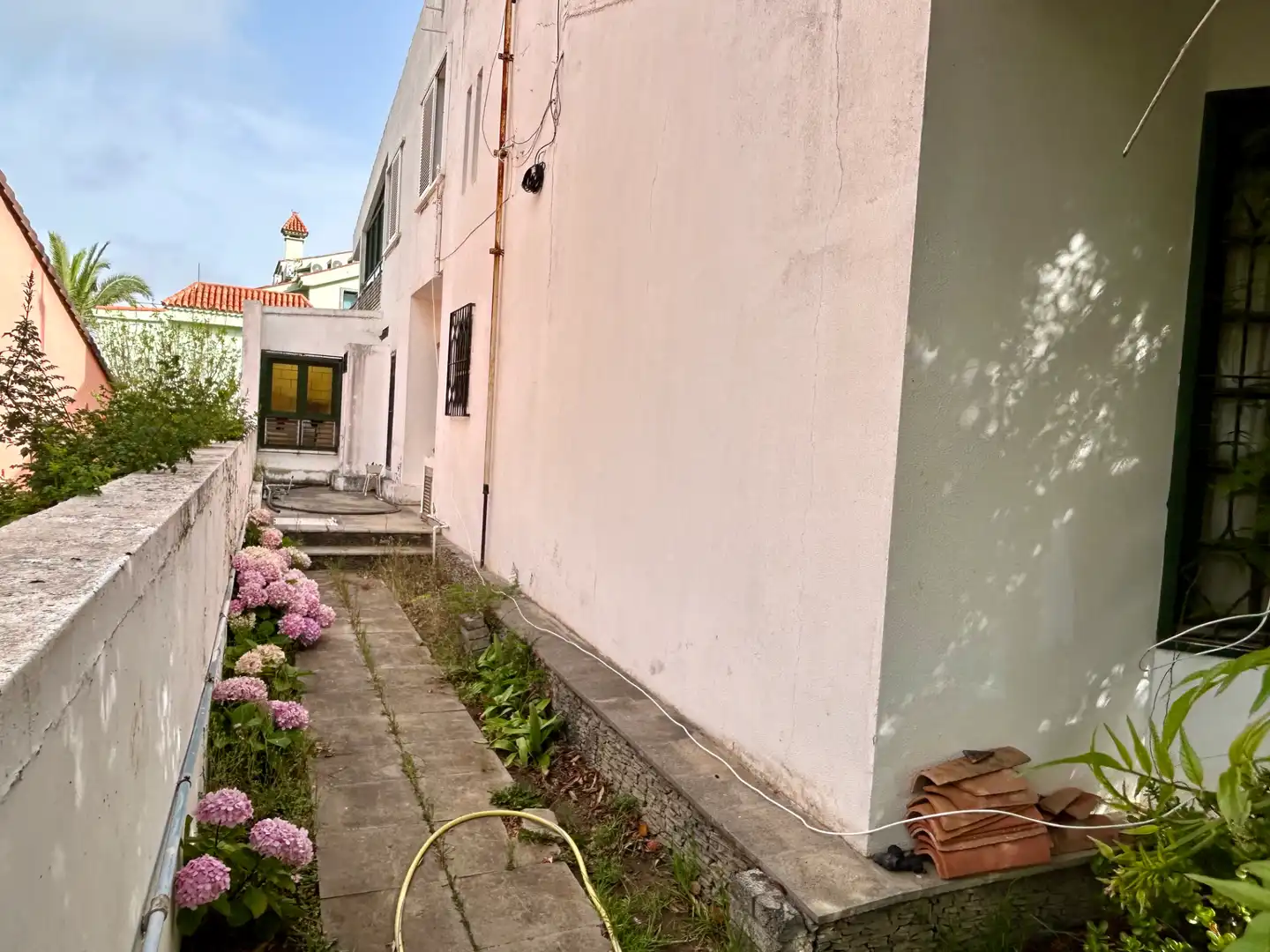 Vista exterior de Casa o xalet en venda en Las Palmas de Gran Canaria amb Calefacció, Jardí privat i Parquet