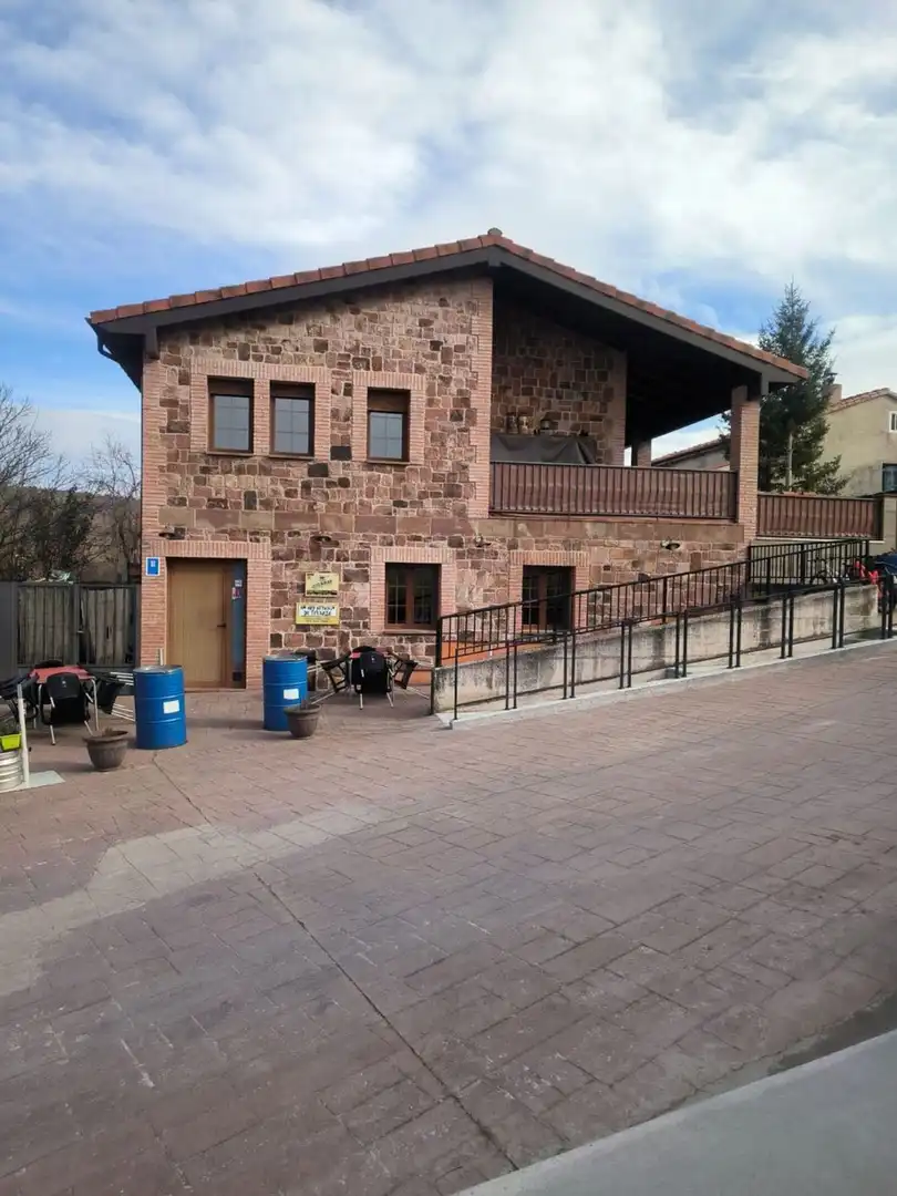 Edifici en venda a Urrez, Villasur de Herreros