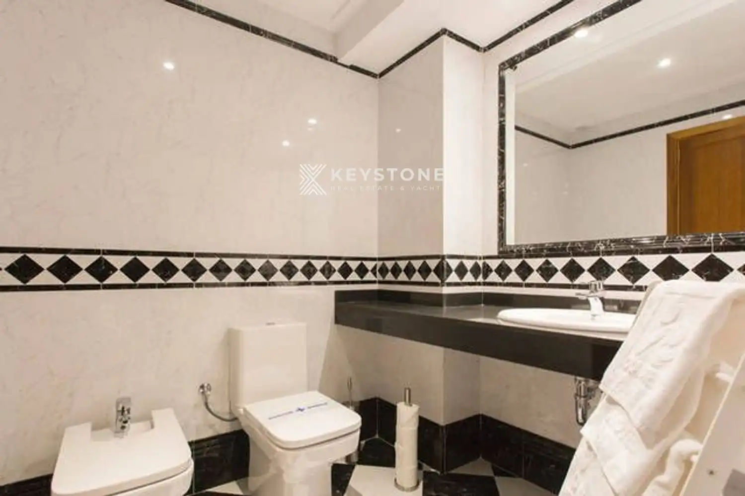 Bathroom of Flat for rent in Manacor  with Air Conditioner and Furnished