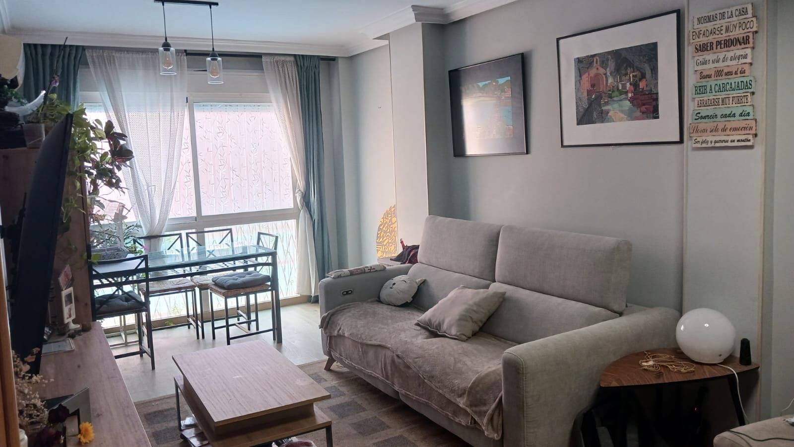 Sala de estar de Piso en venta en  Madrid Capital con Aire acondicionado, Calefacción y Parquet