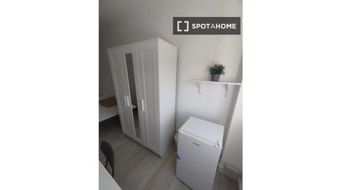 Photo 2 of Flat for rent in Aluche, Madrid Capital