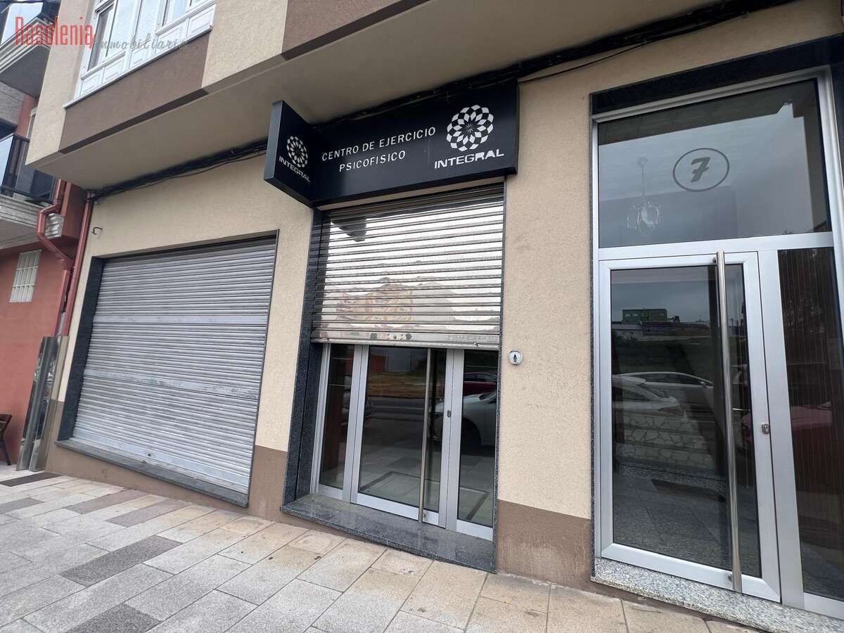 Geschaftsraum zum verkauf in Carballo
