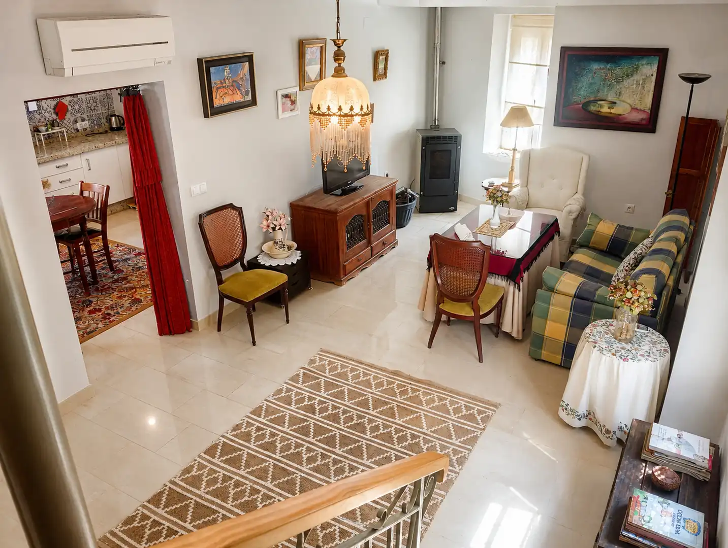 Sala de estar de Finca rústica en venta en Mollina con Aire acondicionado, Calefacción y Jardín privado