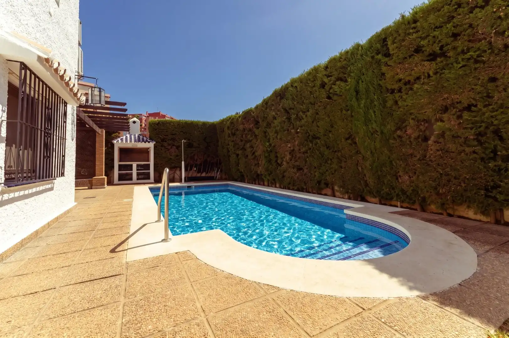 Villa con piscina in vendita a Castillo Sohail - Myramar