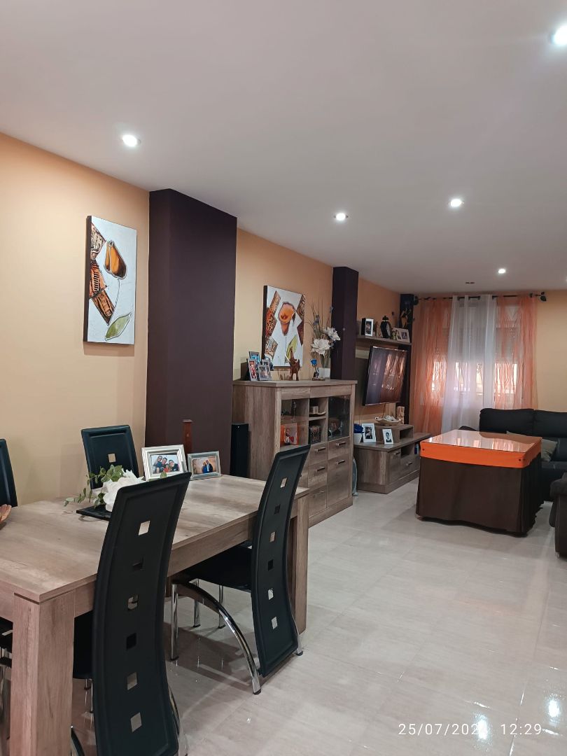 Dining room of Single-family semi-detached for sale in Cijuela  with Air Conditioner, Terrace and Furnished