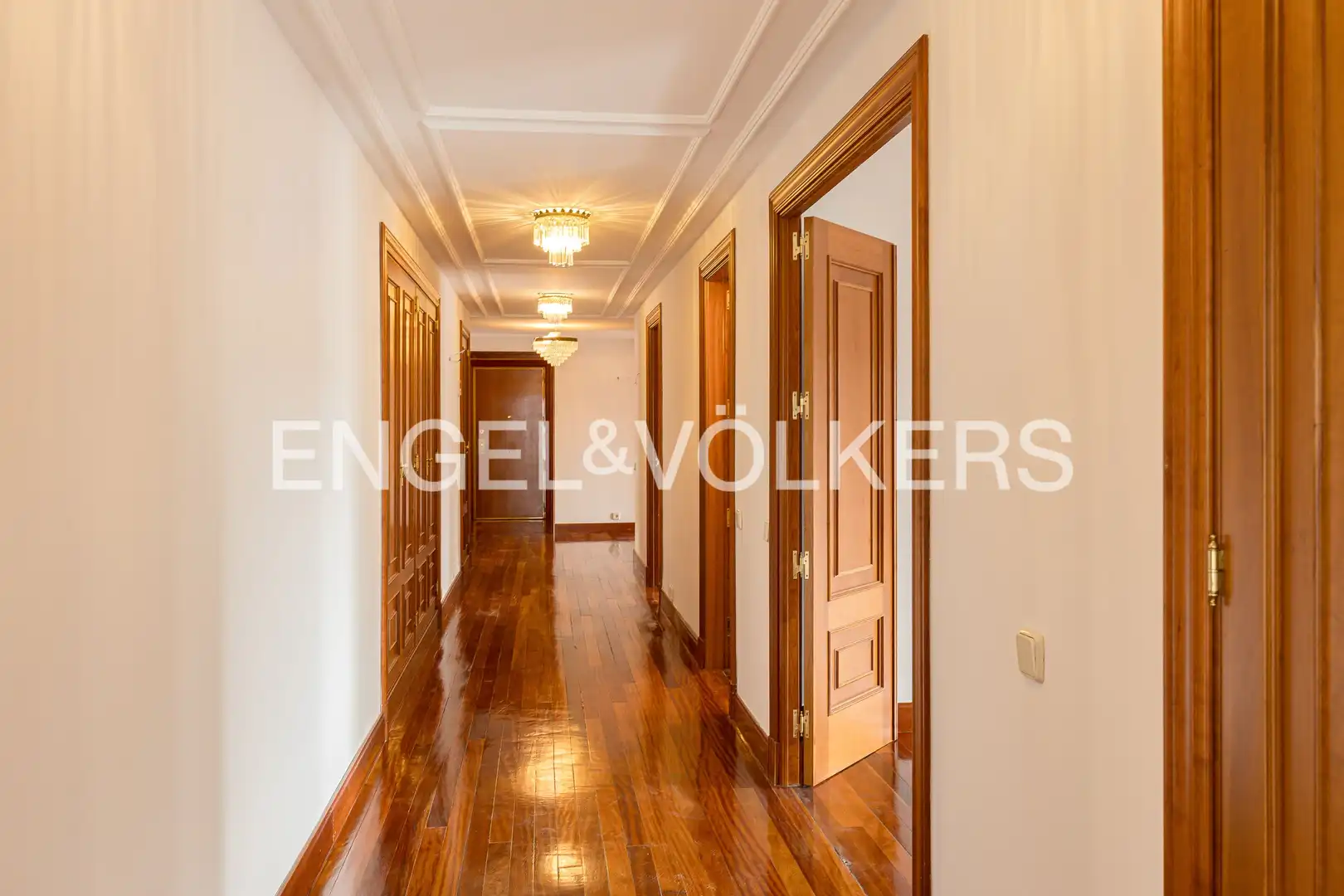 Flat for rent in Madrid  with Air Conditioner, Heating and Private garden